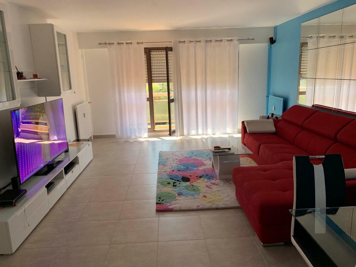 מלון Grand Appartement A Louer Vue Sur Seine מראה חיצוני תמונה